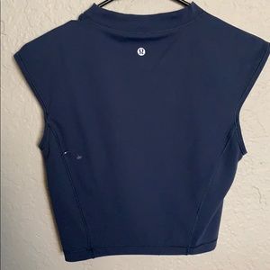 Size 6 crop athletic top